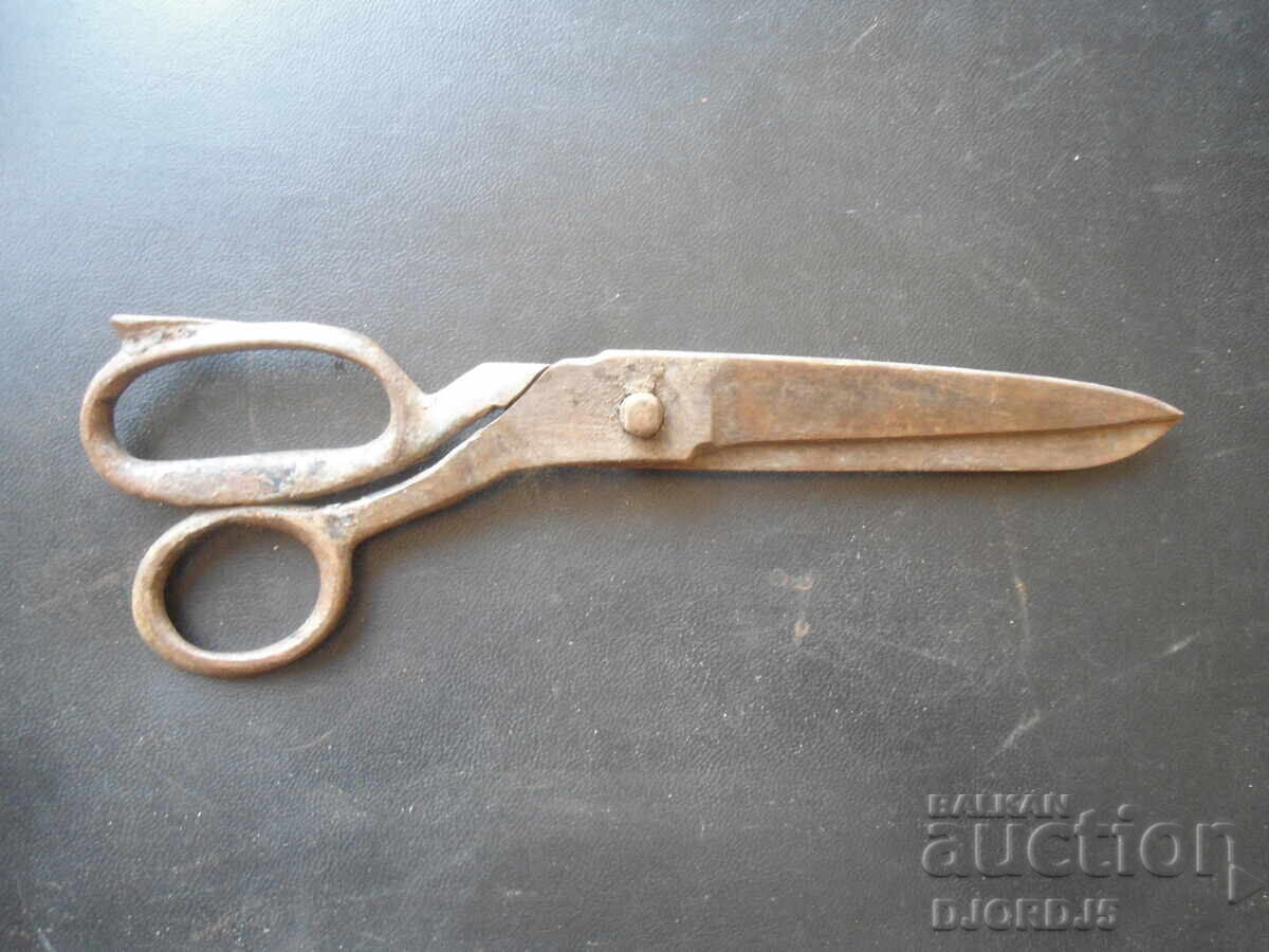 Licitație Foarfece vechi Licitație Foarfece vechi