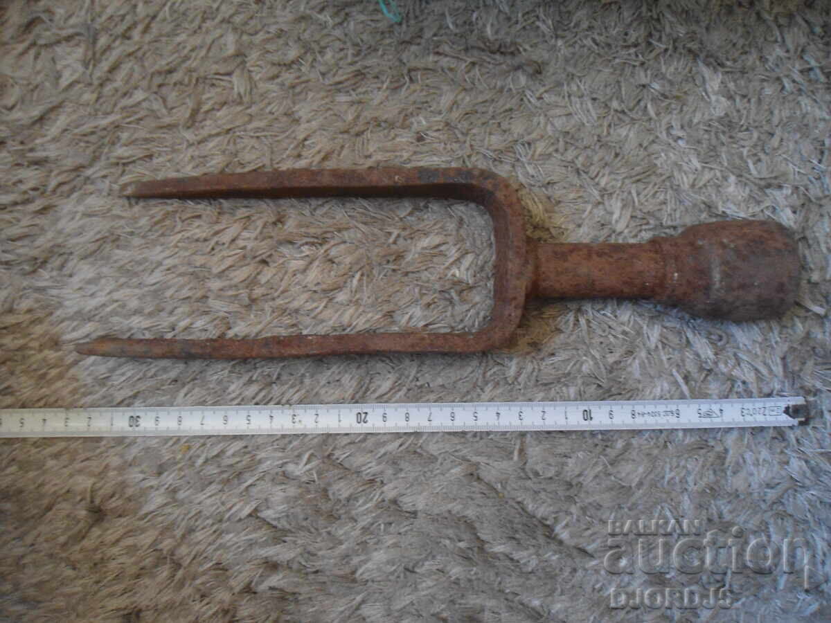 Ένα παλιό αμόνι - 5