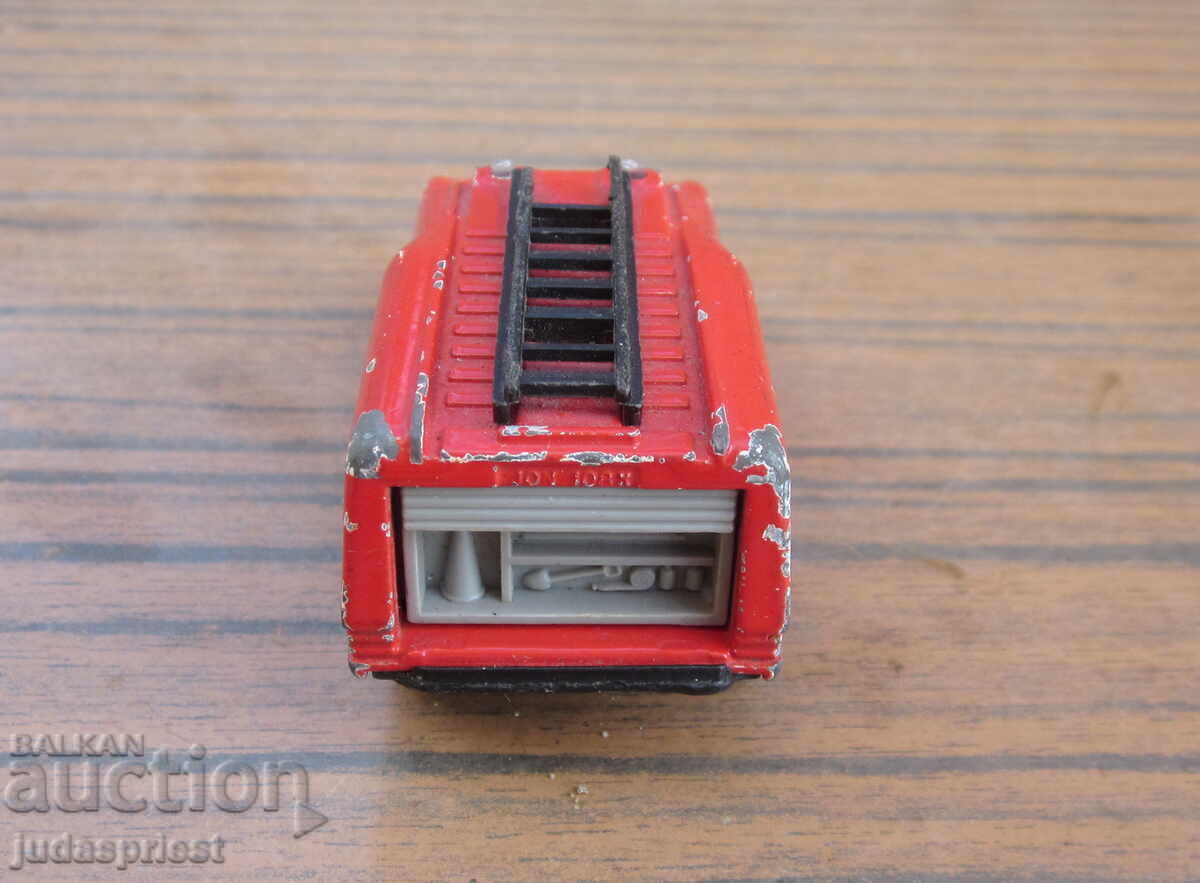 Bŭlgarsko igrachka matchbox BULGARIA carmichael commando - 5 Bŭlgarsko igrachka matchbox BULGARIA carmichael commando - 5