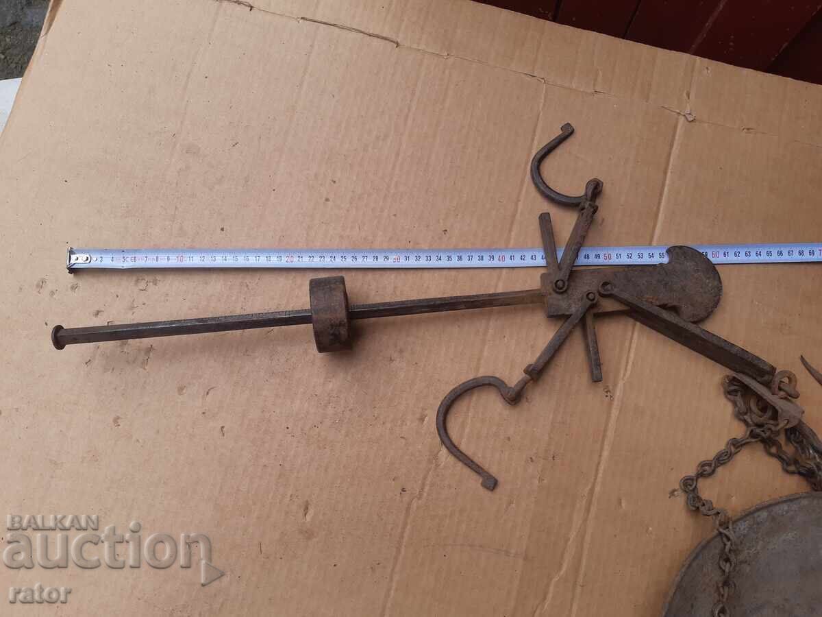 Old scales with weights and a balance, balance with price 22.00 BGN | € 11.25 Old scales with weights and a balance, balance with price 22.00 BGN | € 11.25