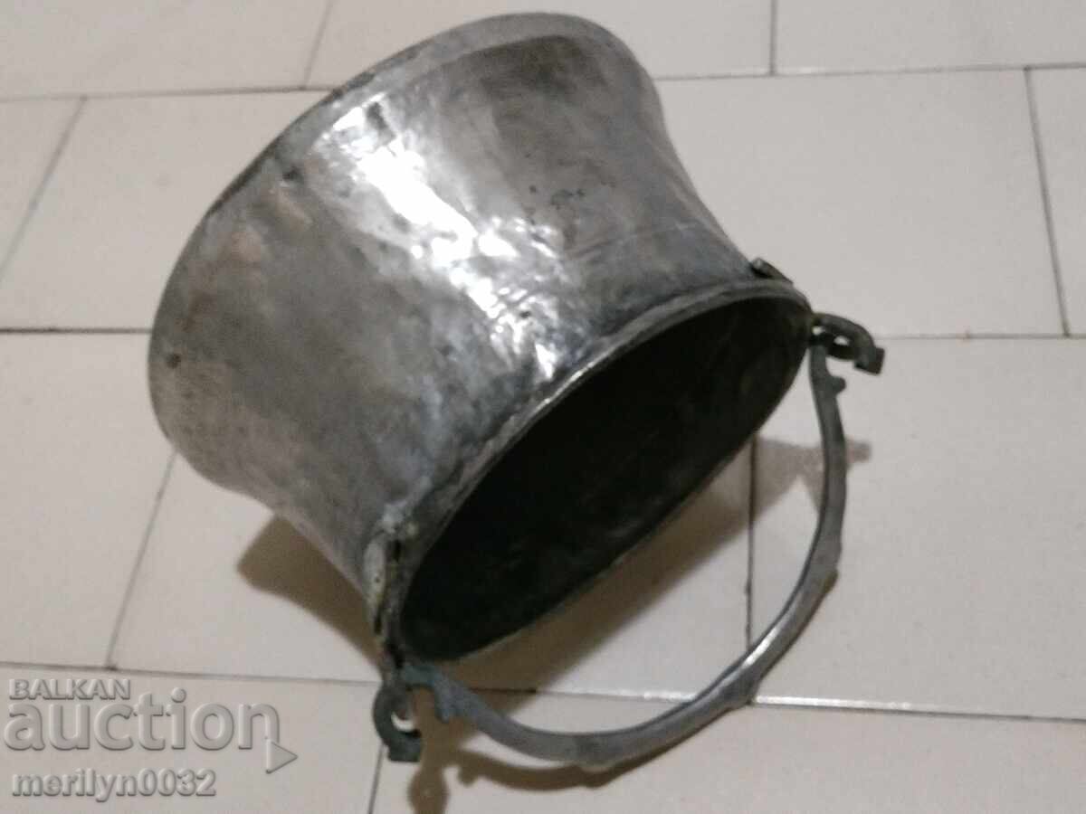 Delivery of Old copper cauldron, copper, cauldron, forged vessel