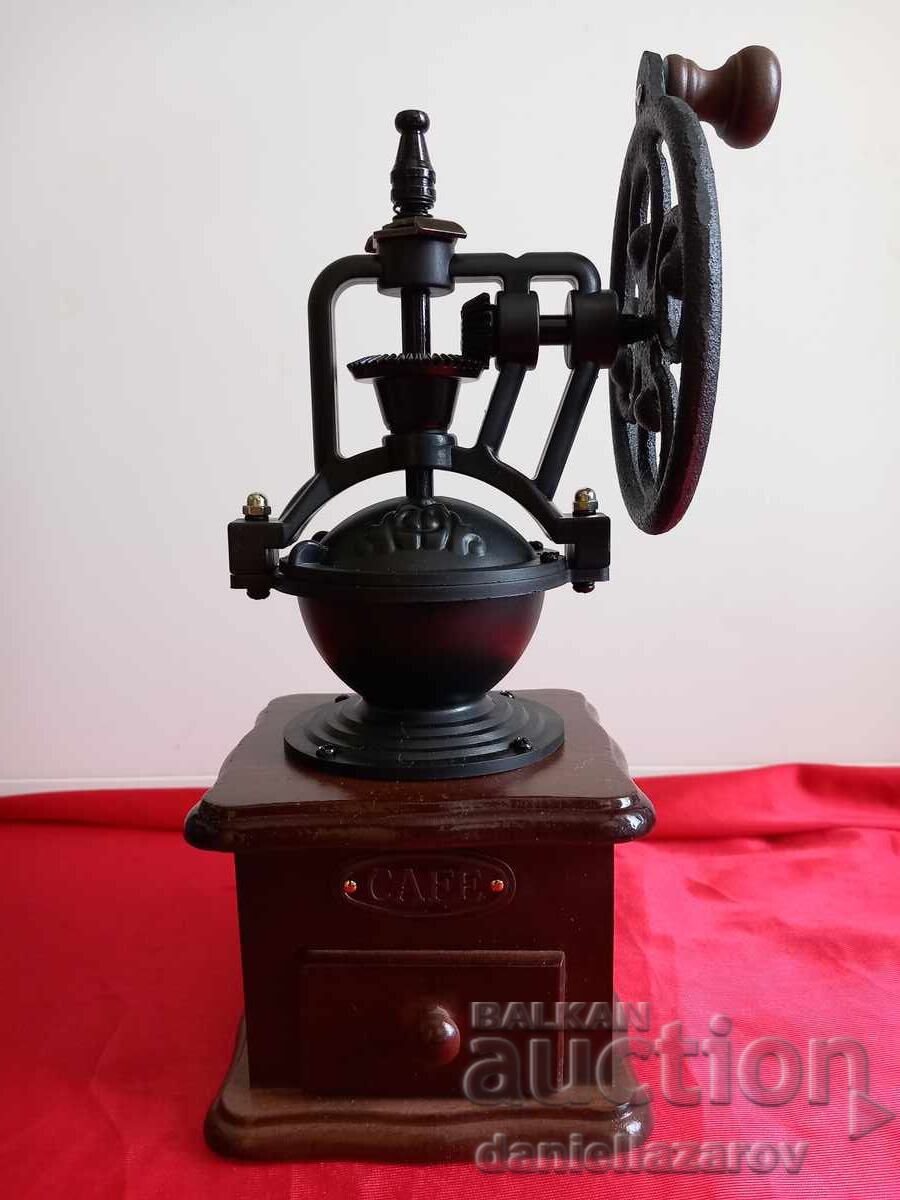 Σπάνια Μηχανική Μύλος, Μύλος για ΚΑΦΕ με τιμή 95.00 BGN | € 48.57