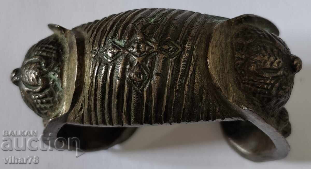 Old bracelet slingshot - 5