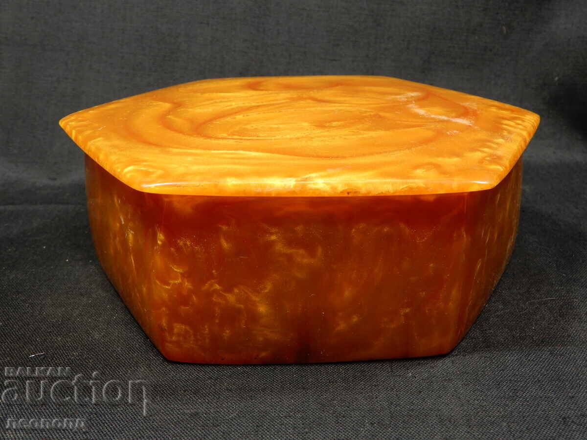 Auction OLD RETRO SOCIALIST JEWELRY BOX KATALIN Auction OLD RETRO SOCIALIST JEWELRY BOX KATALIN