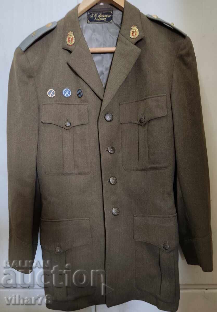 Δημοπρασία Μπουφάν Δημοπρασία Μπουφάν