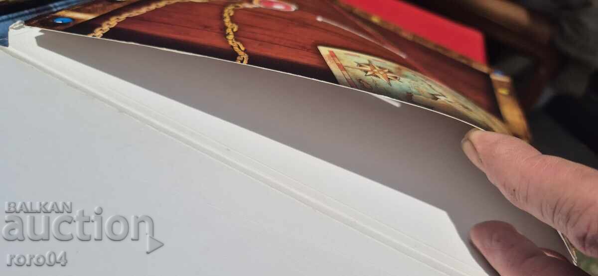 Licitație MARE CARTE DESPRE PIRATI