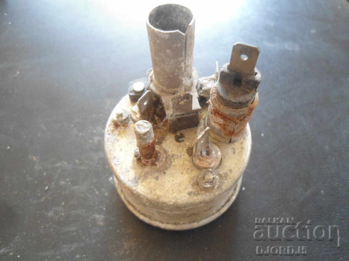 Old Russian measuring instrument with price 3.00 BGN | € 1.53 Old Russian measuring instrument with price 3.00 BGN | € 1.53