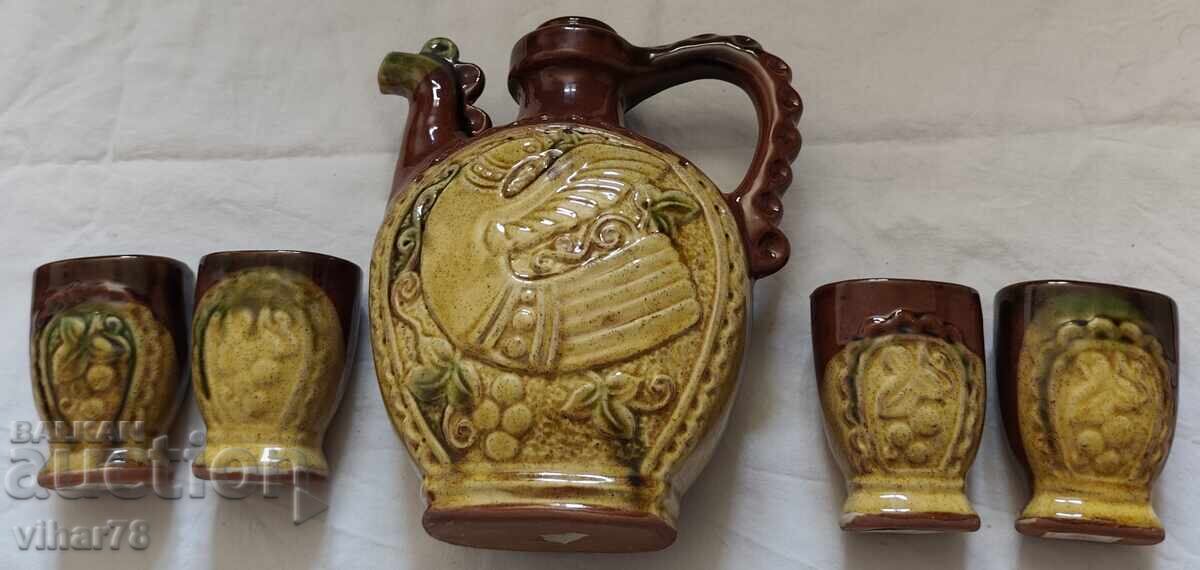 Κεραμική κανάτα με τέσσερα ποτήρια κρασιού με τιμή 79.99 BGN | € 40.90 Κεραμική κανάτα με τέσσερα ποτήρια κρασιού με τιμή 79.99 BGN | € 40.90