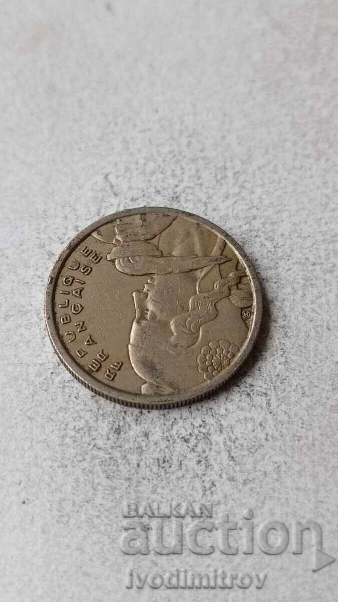 Franța 100 franci 1954 cu preț 2.45 BGN | € 1.25 Franța 100 franci 1954 cu preț 2.45 BGN | € 1.25