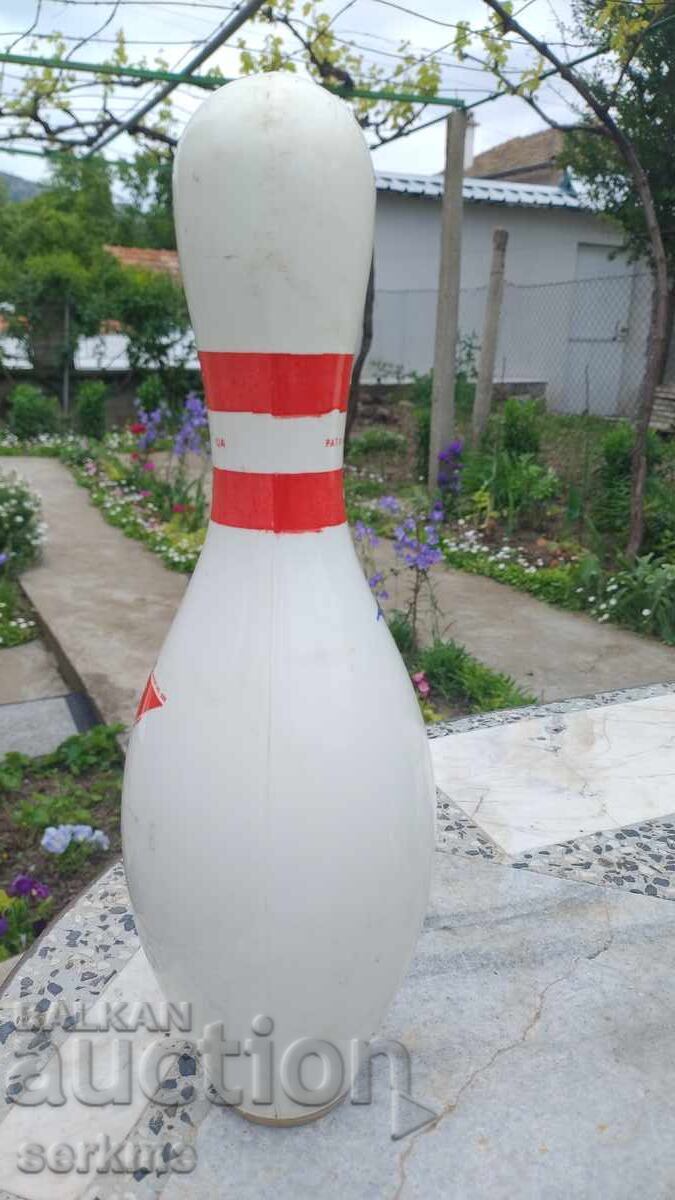 Popice pentru bowling cu preț 40.00 BGN | € 20.45 Popice pentru bowling cu preț 40.00 BGN | € 20.45