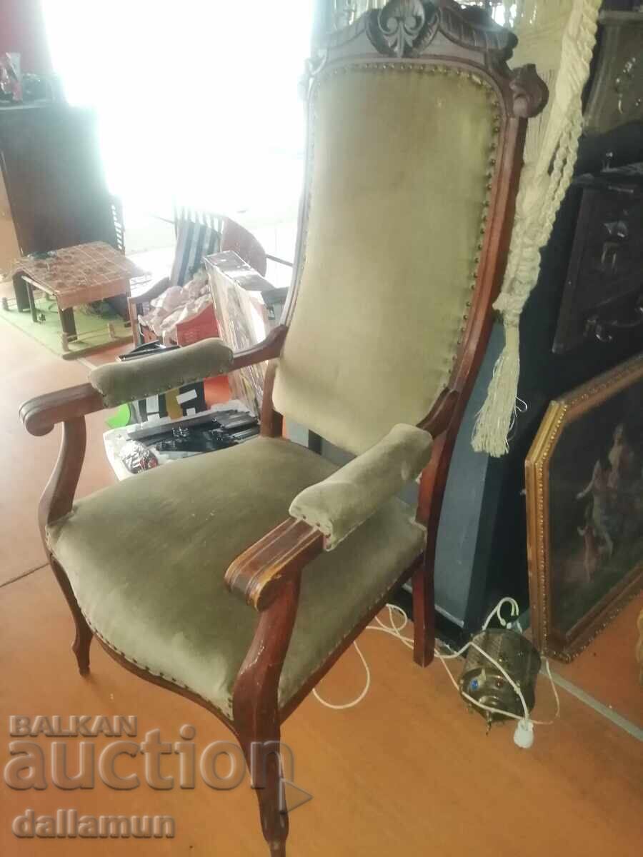 Delivery of Antique armchair