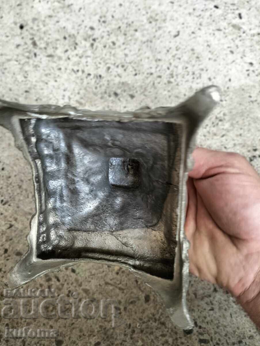 Metal figure of the Virgin Mary - 6