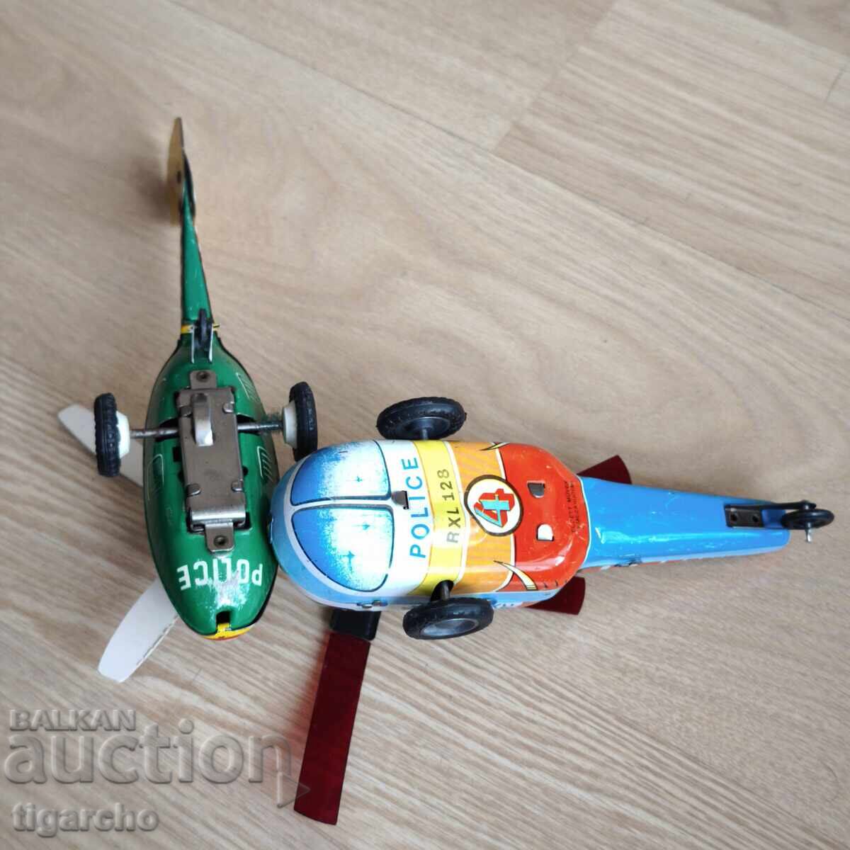 Ламаринени играчки с цена 50.00 лв. | € 25.56 Ламаринени играчки с цена 50.00 лв. | € 25.56