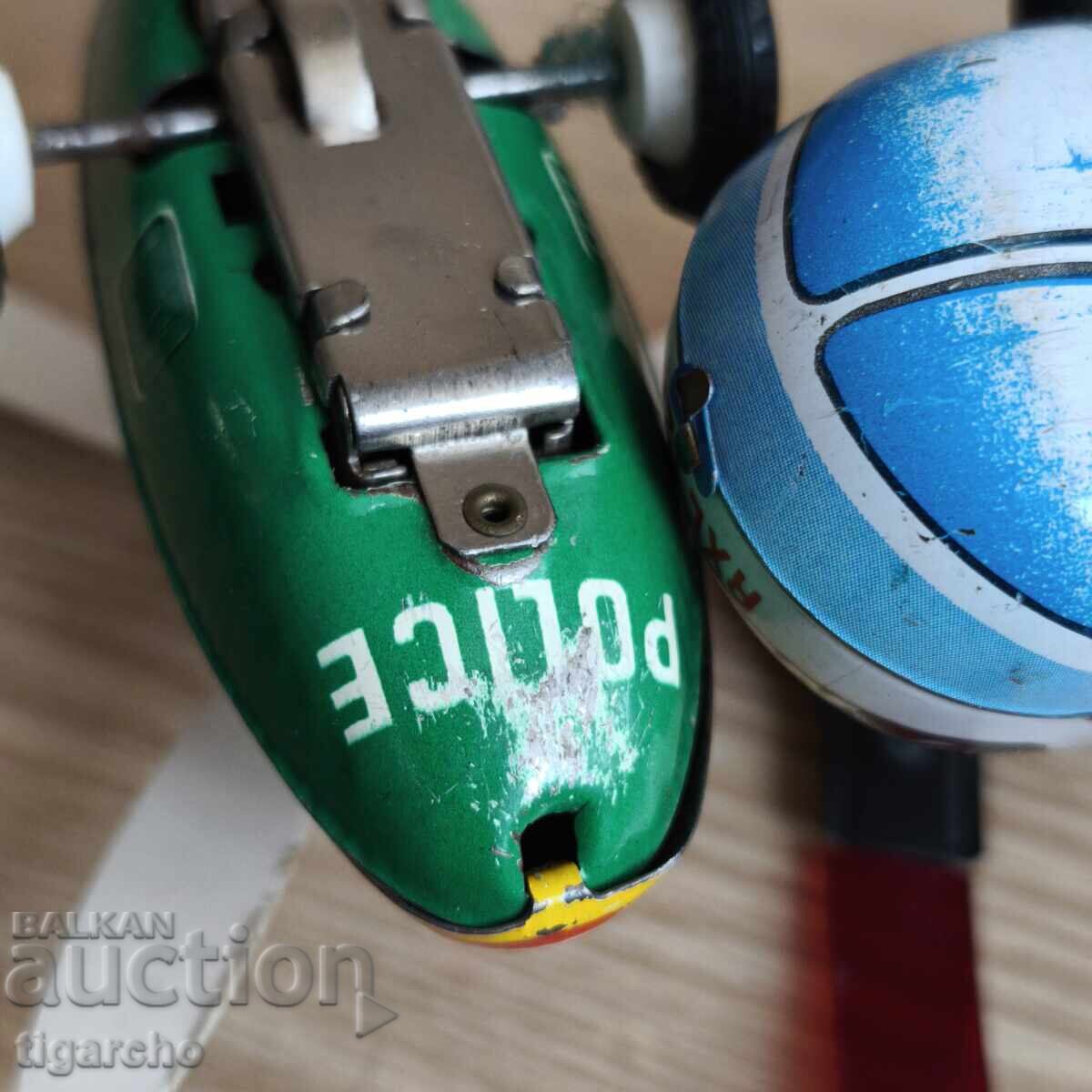 Аукцион Ламаринени играчки Аукцион Ламаринени играчки