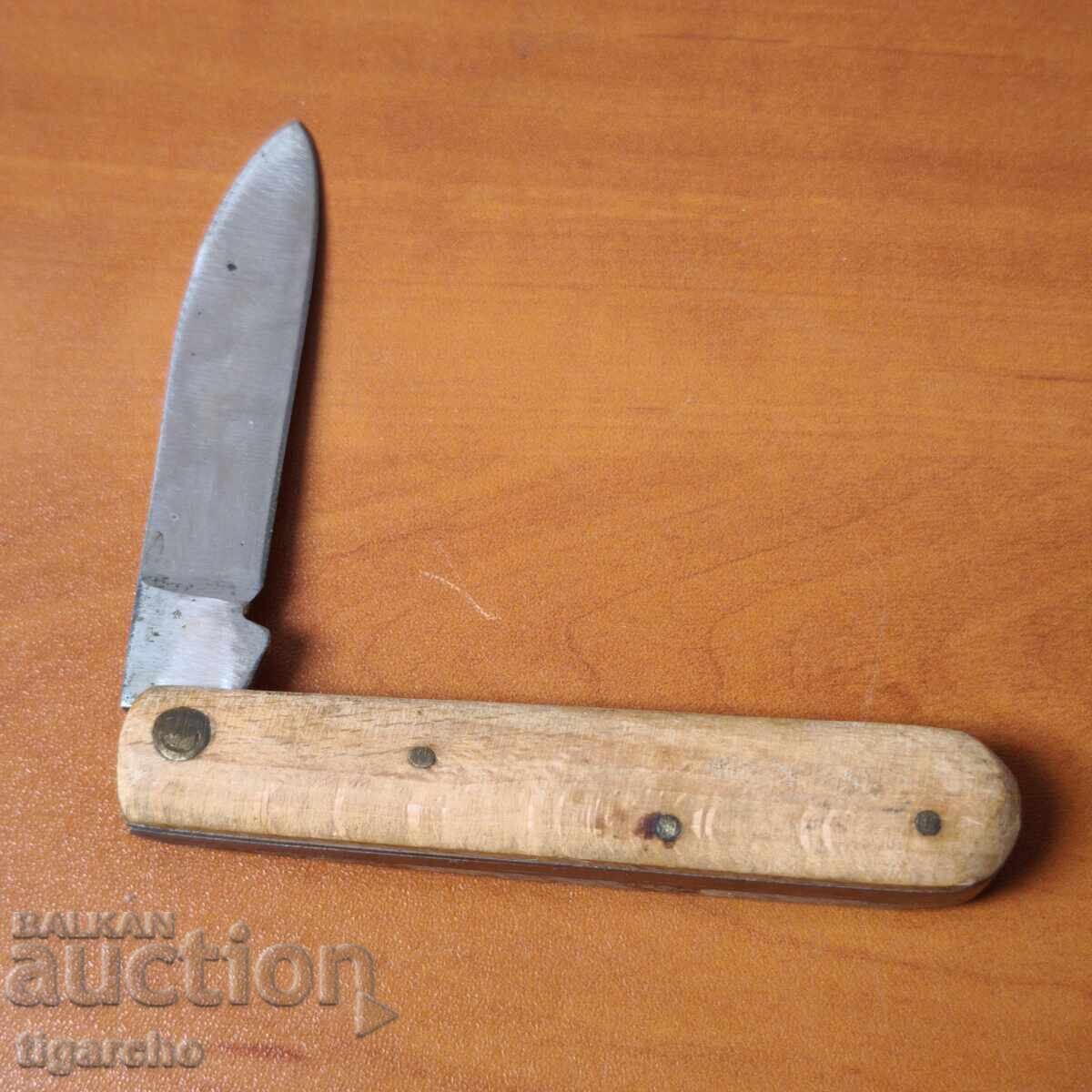 Старо сгъваемо ножче