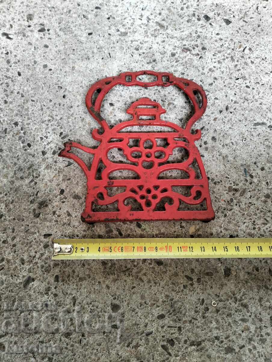 Auction Old cast iron teapot stand Auction Old cast iron teapot stand