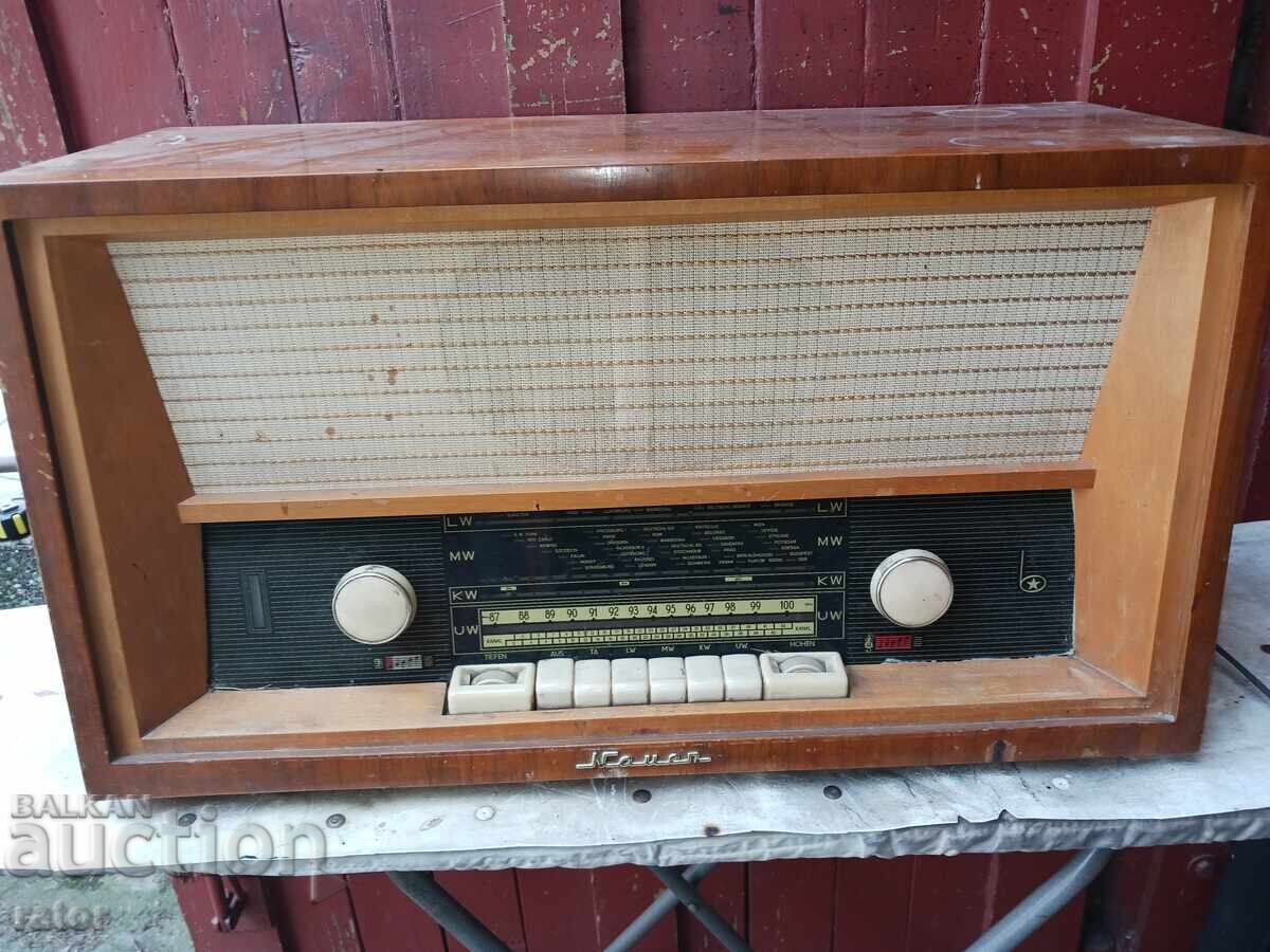 Old radio NAUEN - STERN BERLIN - Germany, 1960s