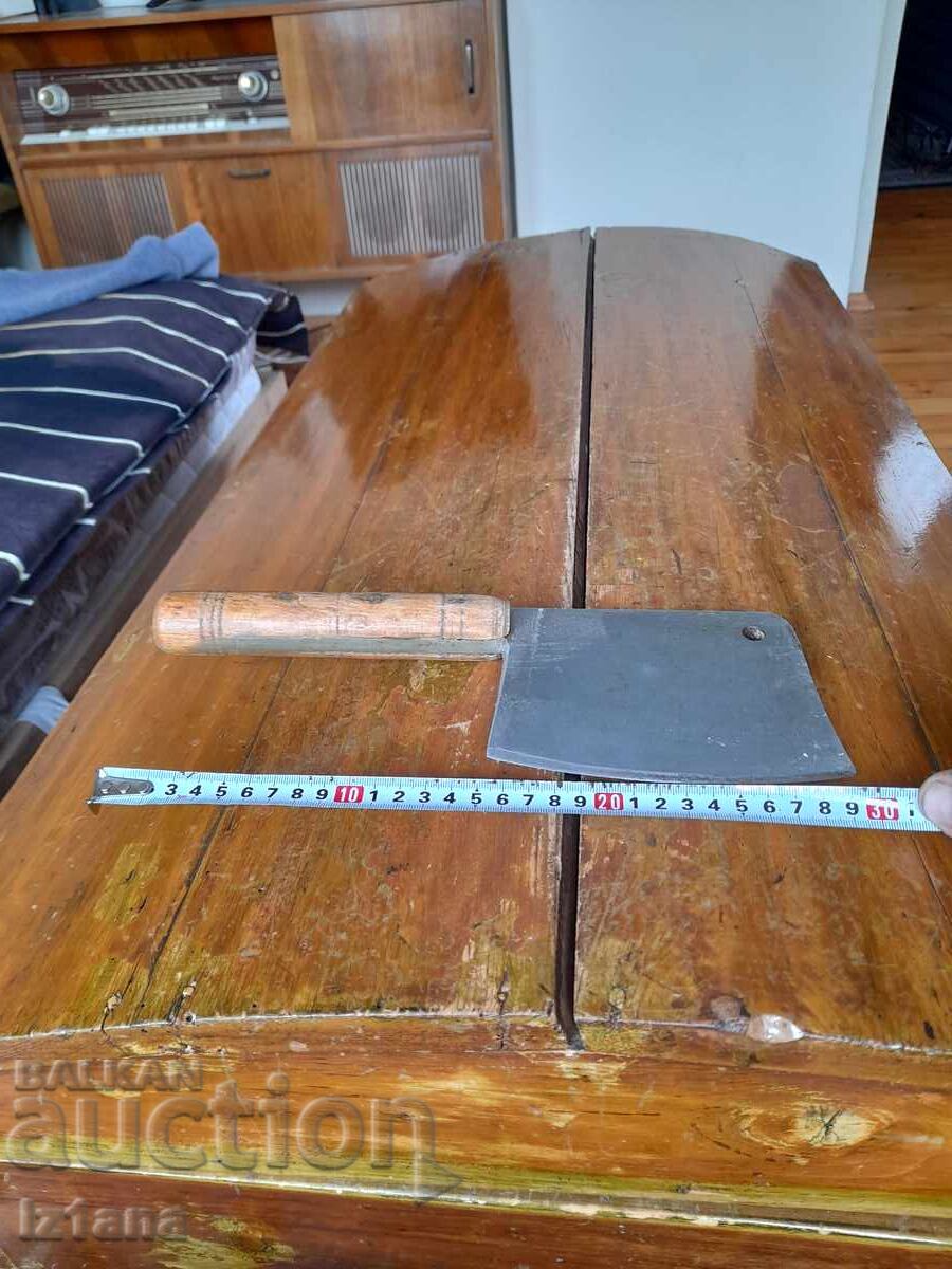 Γέρος σάτυρος με τιμή 55.00 BGN | € 28.12