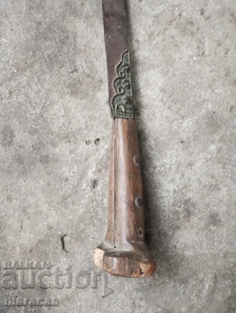 Licitație Un vechi scimitar autentic