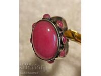 Beautiful vintage ladies silver ring, natural stones!