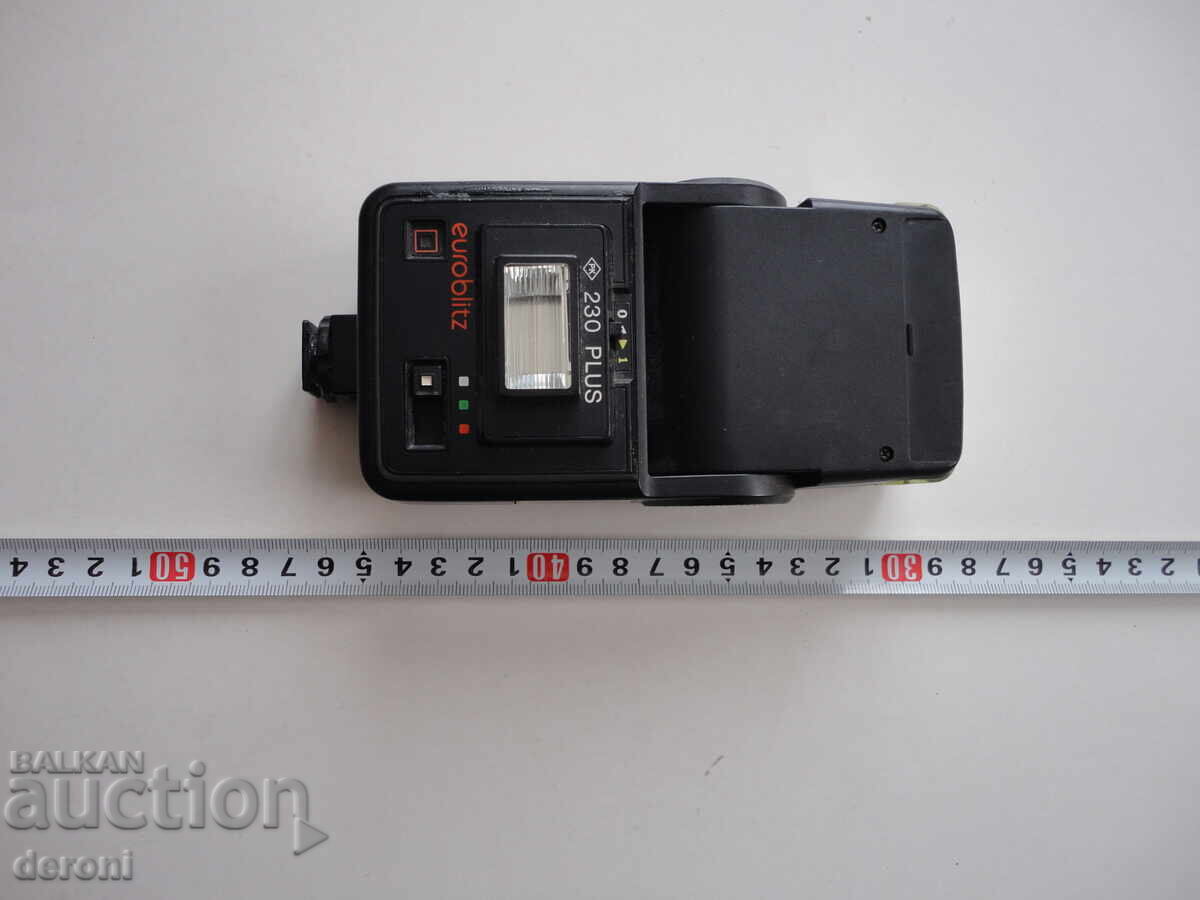 Светкавица Euroblitz 230 Plus