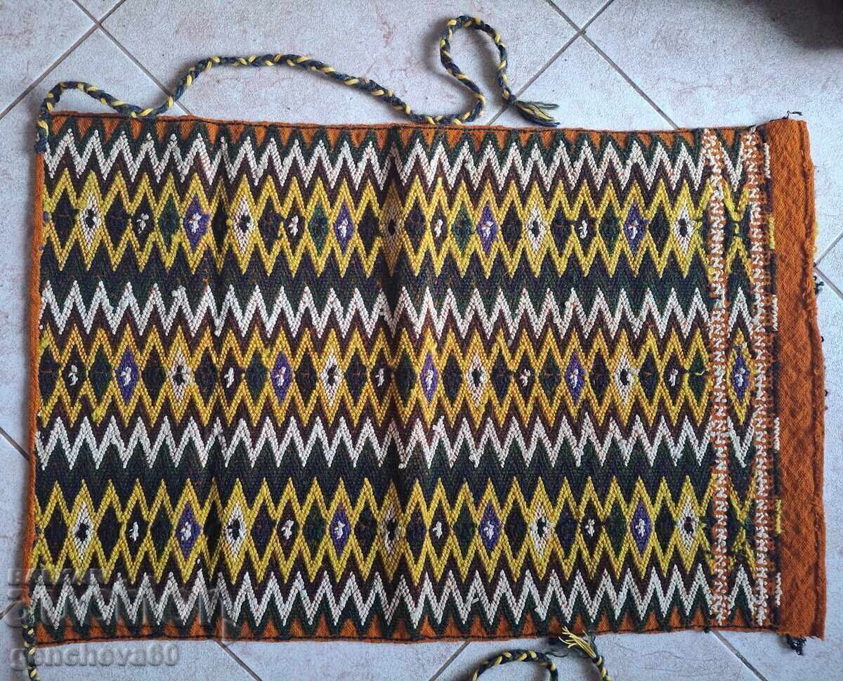 Șorț autentic pentru tron cu preț 200.00 BGN | € 102.26