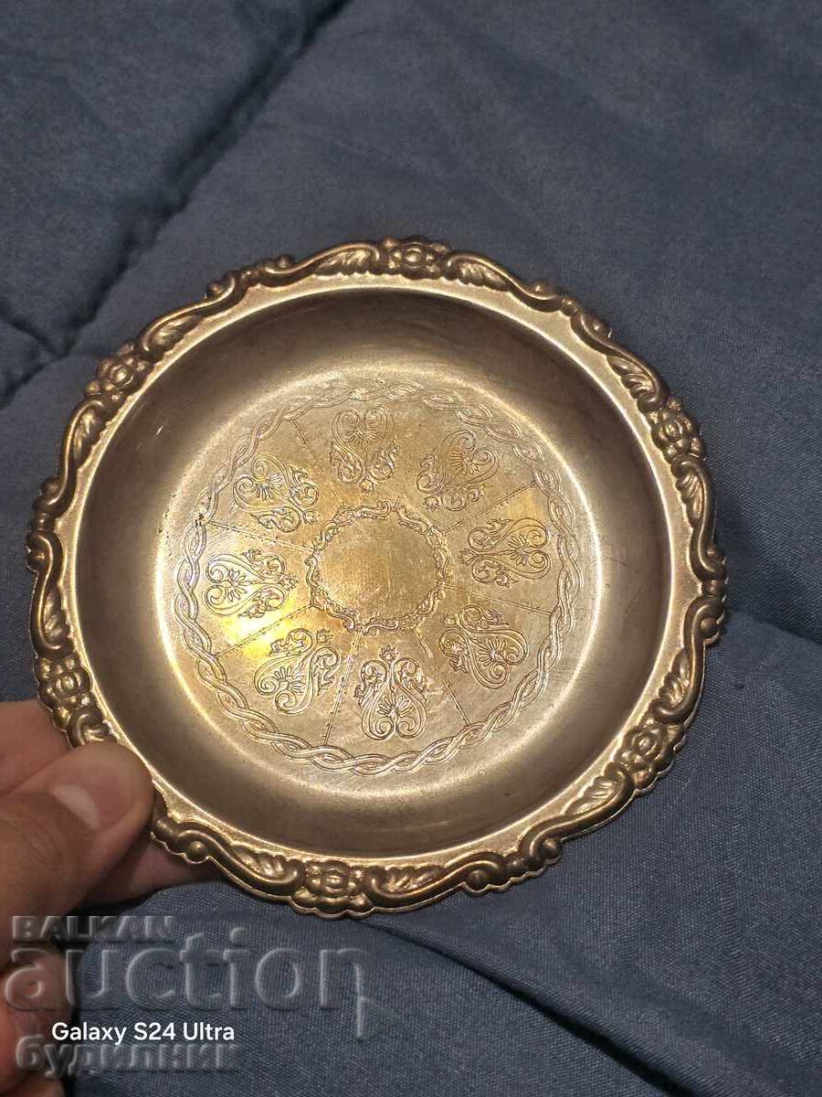 Silver-plated dish. Markings available. Dimensions in the photos with price 2.99 BGN | € 1.53