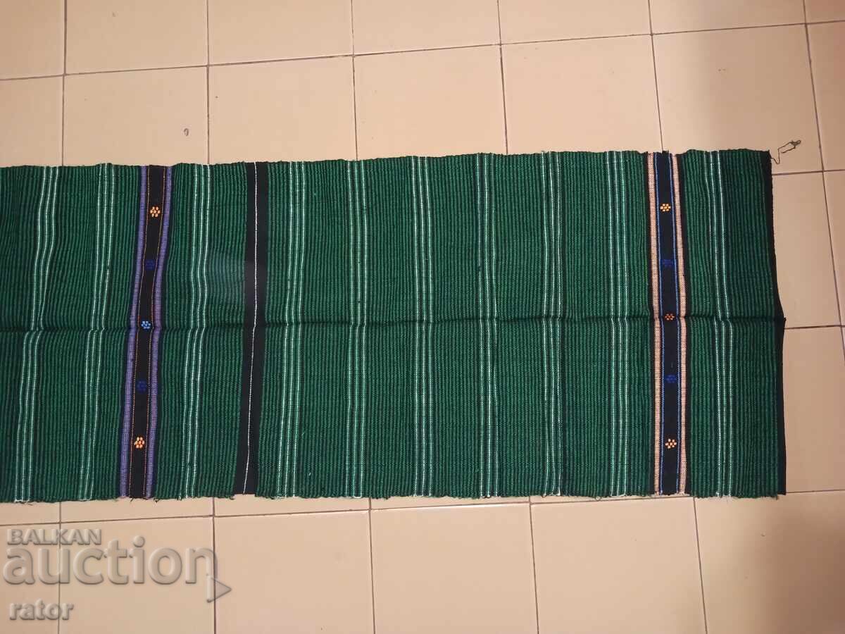 Доставка на Автентични престилки - 6 броя  НОВИ , вълнен плат . Носия