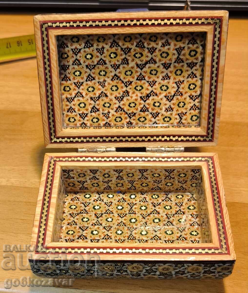 Доставка на Персийска ръчно рисувана инкрустирана кутия за бижута! Доставка на Персийска ръчно рисувана инкрустирана кутия за бижута!