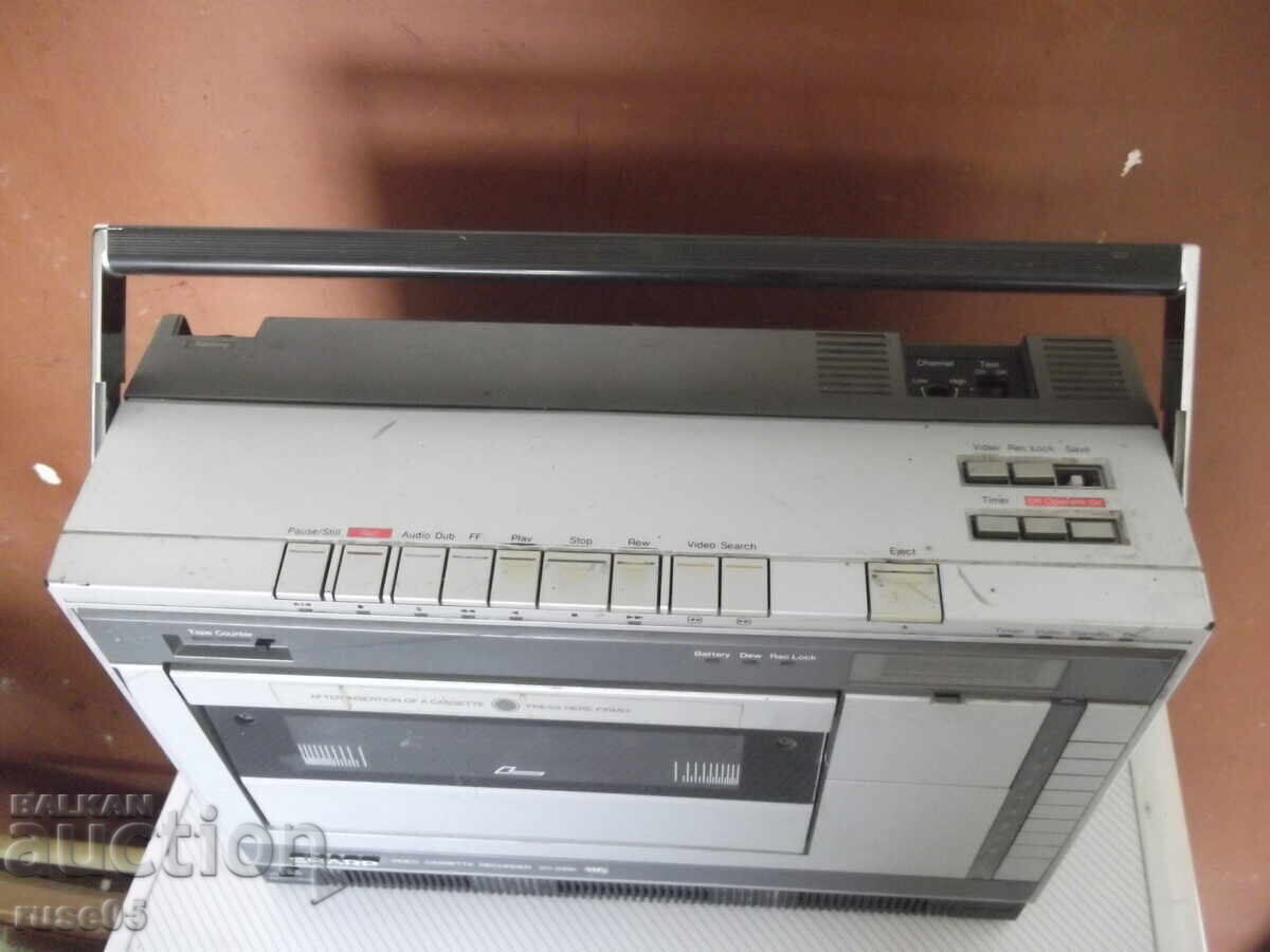 Video casetofon "SHARP - VC-3300E" cu preț 100.00 BGN | € 51.13