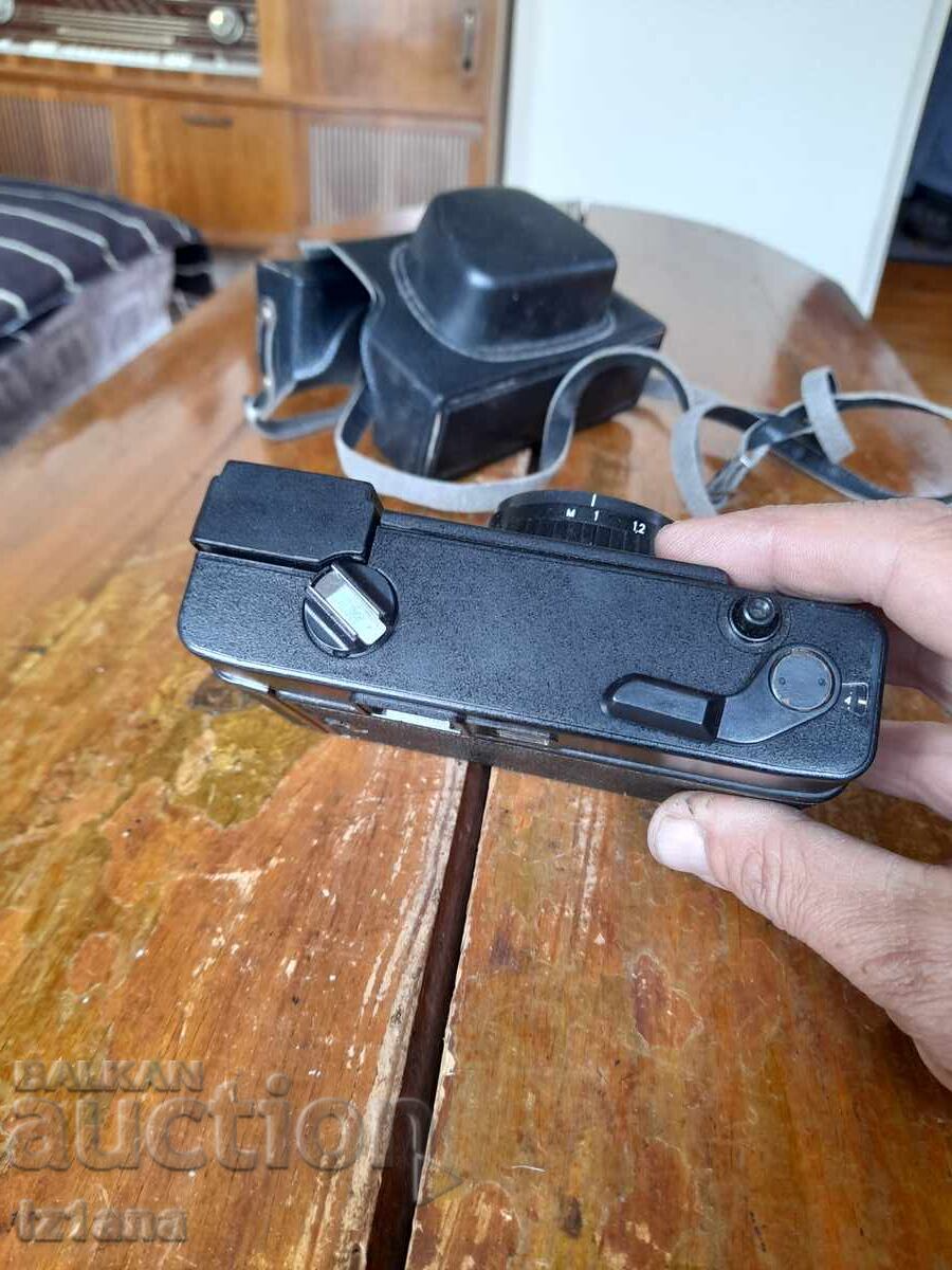 Доставка на Стар фотоапарат Еликон 35СМ