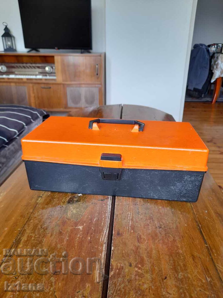 O servietă veche de pescar O servietă veche de pescar