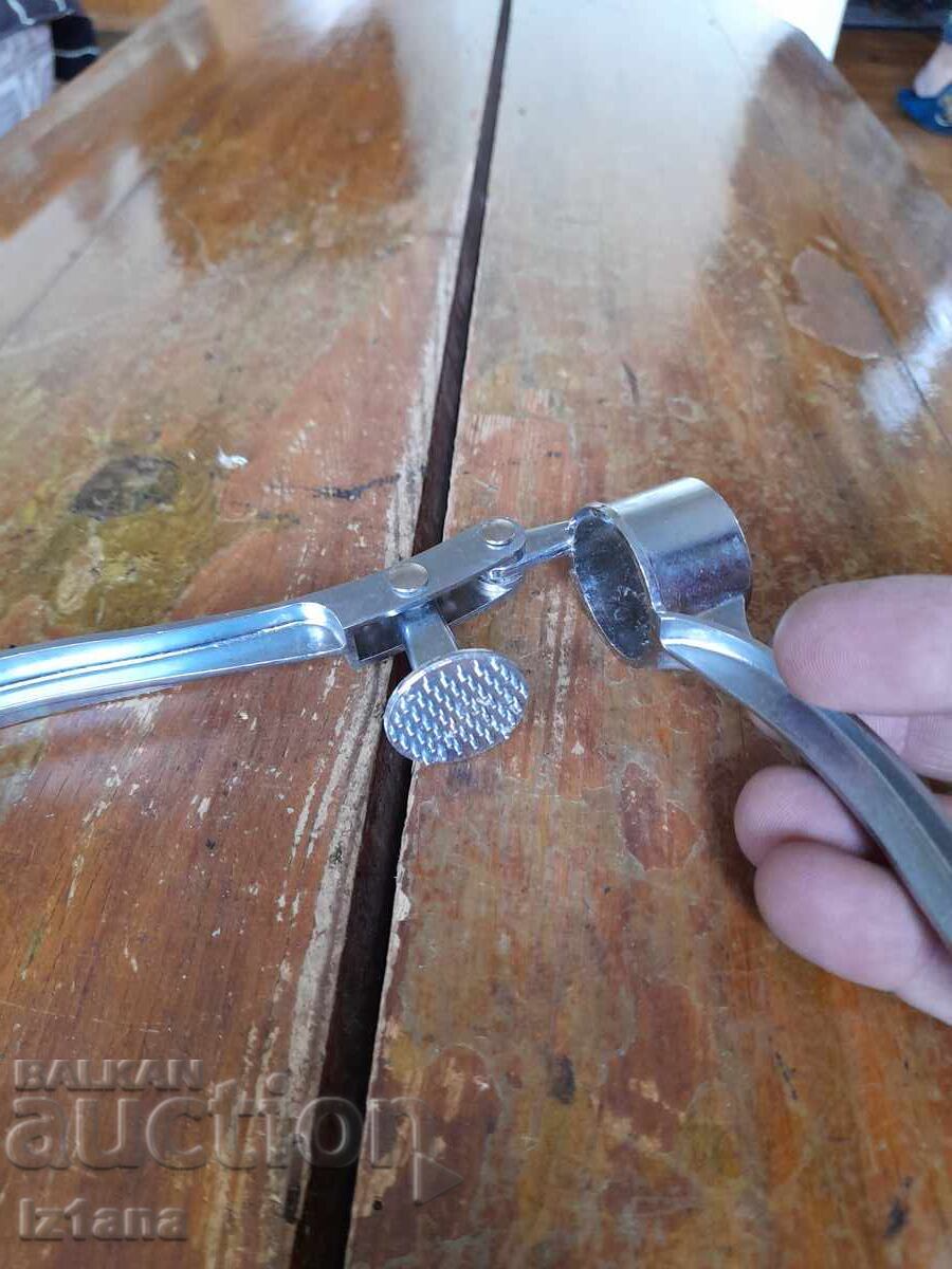 Old garlic press - 5