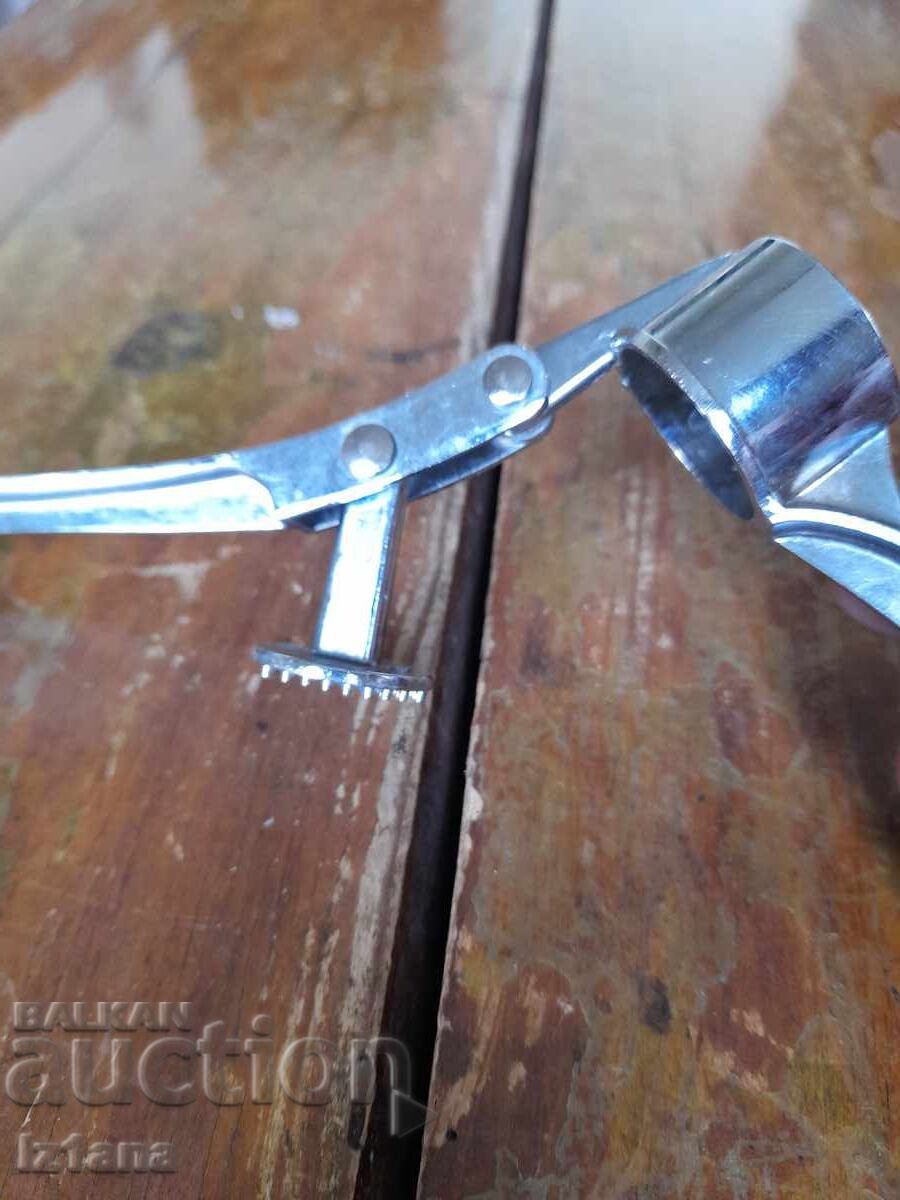 Old garlic press - 6