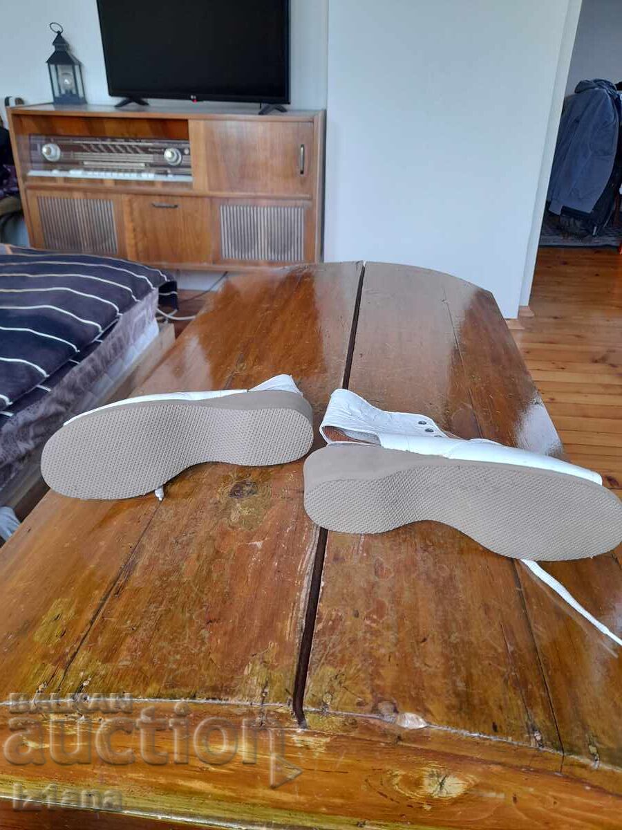 Παλιά ιατρικά παπούτσια - 5