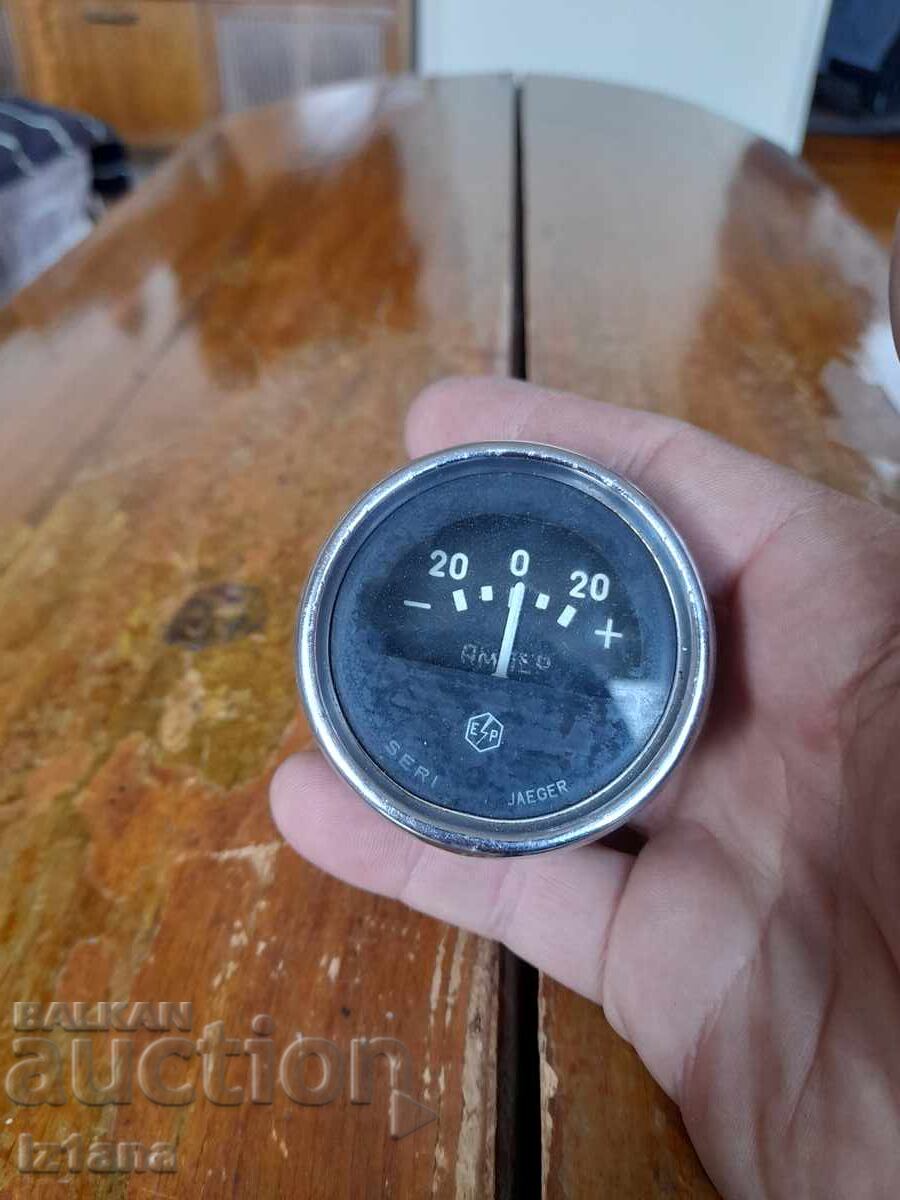 Παλαιό φορτιστής αυτοκινήτου Jaeger με τιμή 27.00 BGN | € 13.80