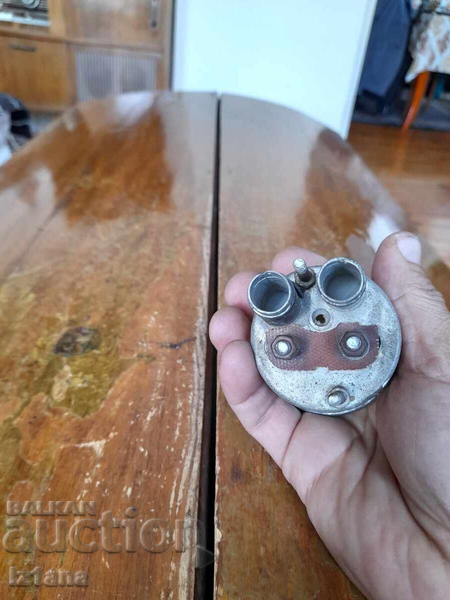 Παράδοση Παλαιό φορτιστής αυτοκινήτου Jaeger