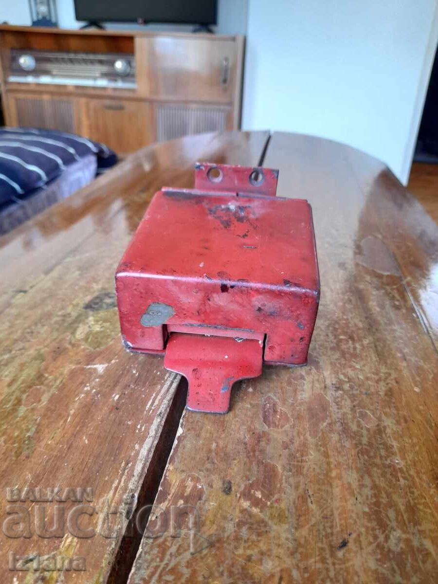 Стар перфоратор за самотаксуване на билети