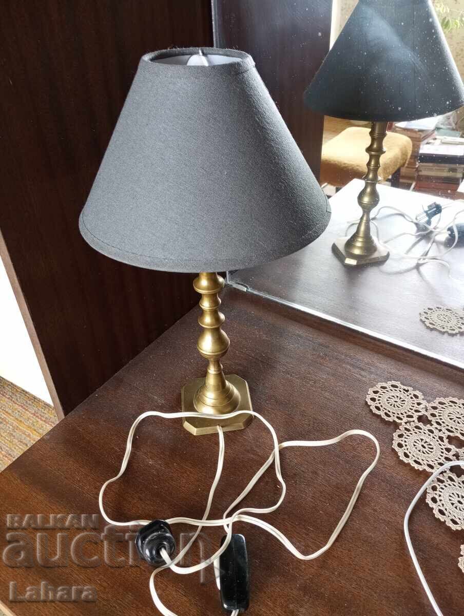 Нощна , настолна ретро лампа от бронз с цена € 16.87 | 32.99 лв.