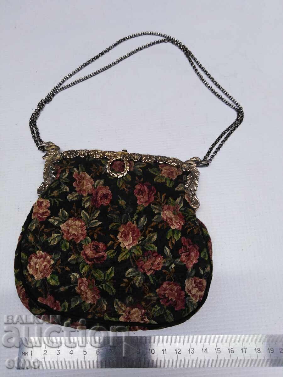 ΑΣΗΜΙ 800, ΚΟΜΨΗ ΓΥΝΑΙΚΕΙΑ ΤΣΑΝΤΑ "ΑΡ ΝΟΥΒΟ", 19ος-20ος ΑΙΩΝΑΣ με τιμή 795.00 BGN | € 406.48