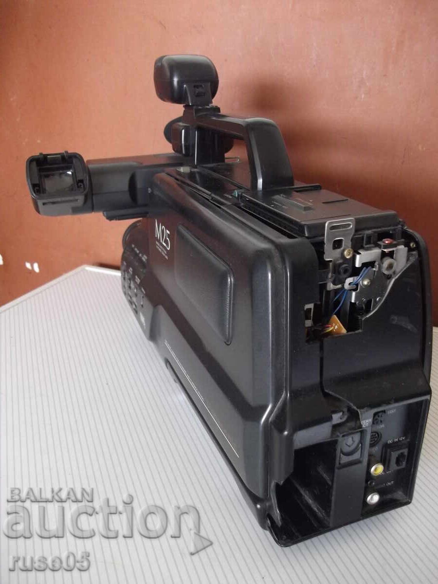 Cameră video "Panasonic - NV-M25EE" cu preț 40.00 BGN | € 20.45