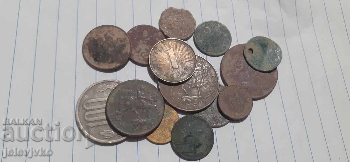 Lot of coins with price 10.00 BGN | € 5.11 Lot of coins with price 10.00 BGN | € 5.11