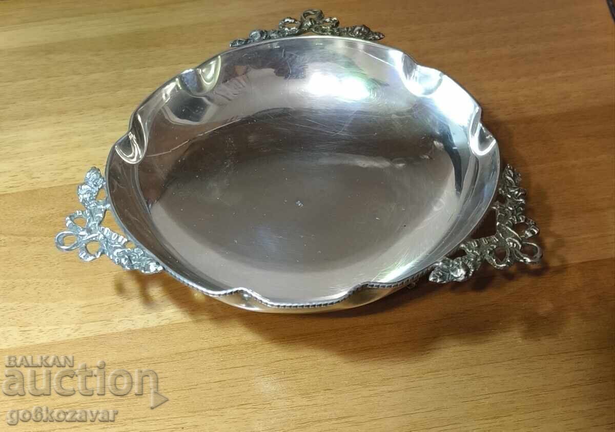 Аукцион Красива Сребърна Бонбониера, Масивно сребро 925 Аукцион Красива Сребърна Бонбониера, Масивно сребро 925