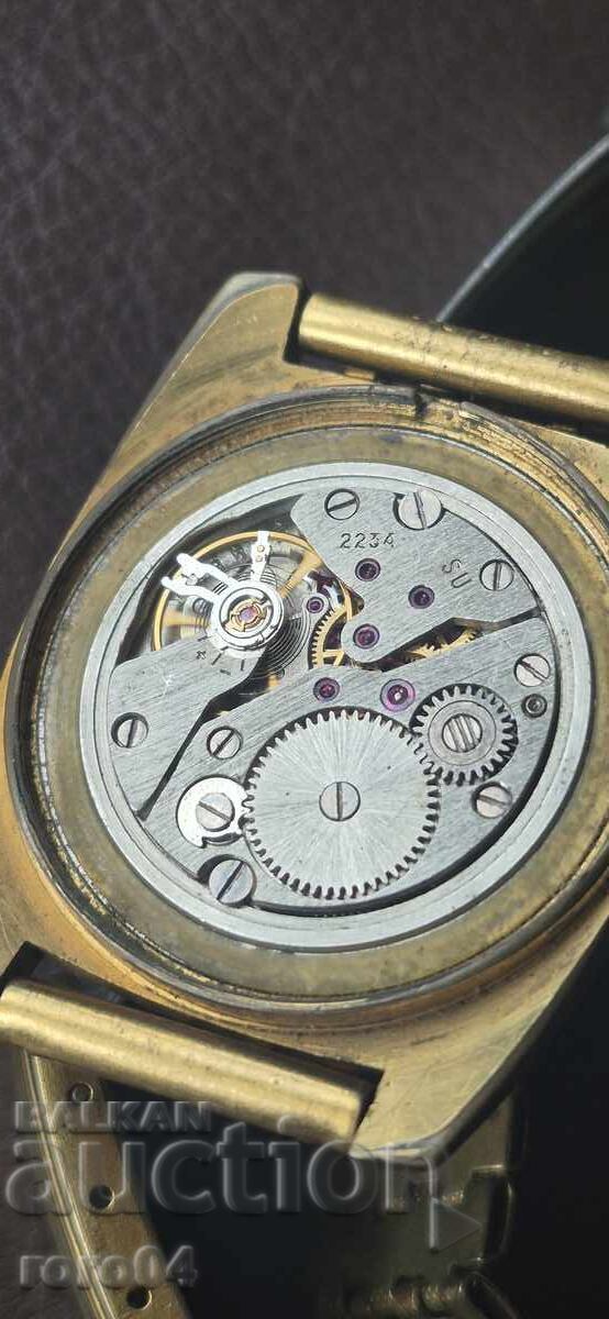 COMANDIRSKE - CISTOPOL - AU - EXCELENT cu preț 97.00 BGN | € 49.60