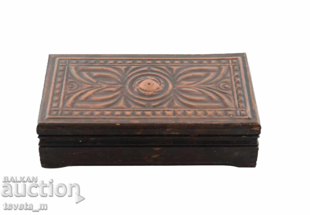 Дървена кутия с меден обков ръчна изработка соц