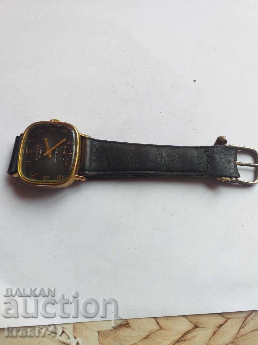 Позлатен часовник с цена 45.00 лв. | € 23.01 Позлатен часовник с цена 45.00 лв. | € 23.01