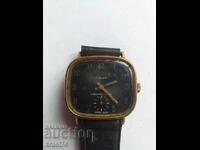 Позлатен часовник