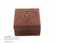 Cutie de bijuterii din lemn cu feronerie, filigran