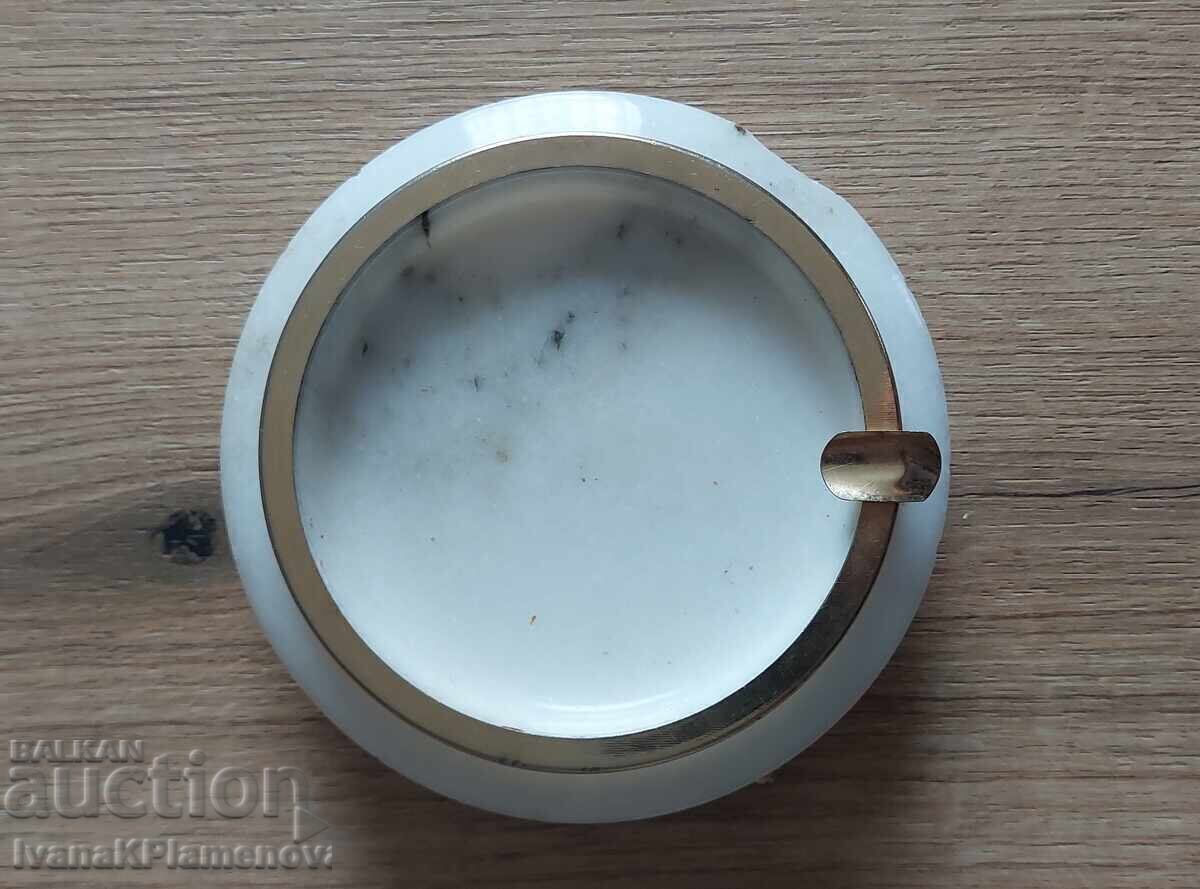 Аукцион Пепелник от мрамор обков месинг за ценители