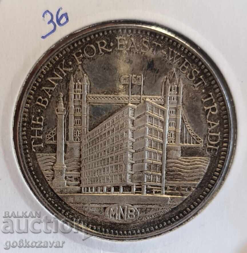 Medalie 50 de ani Banca Națională Moscova Londra RRR Rare ! Medalie 50 de ani Banca Națională Moscova Londra RRR Rare !